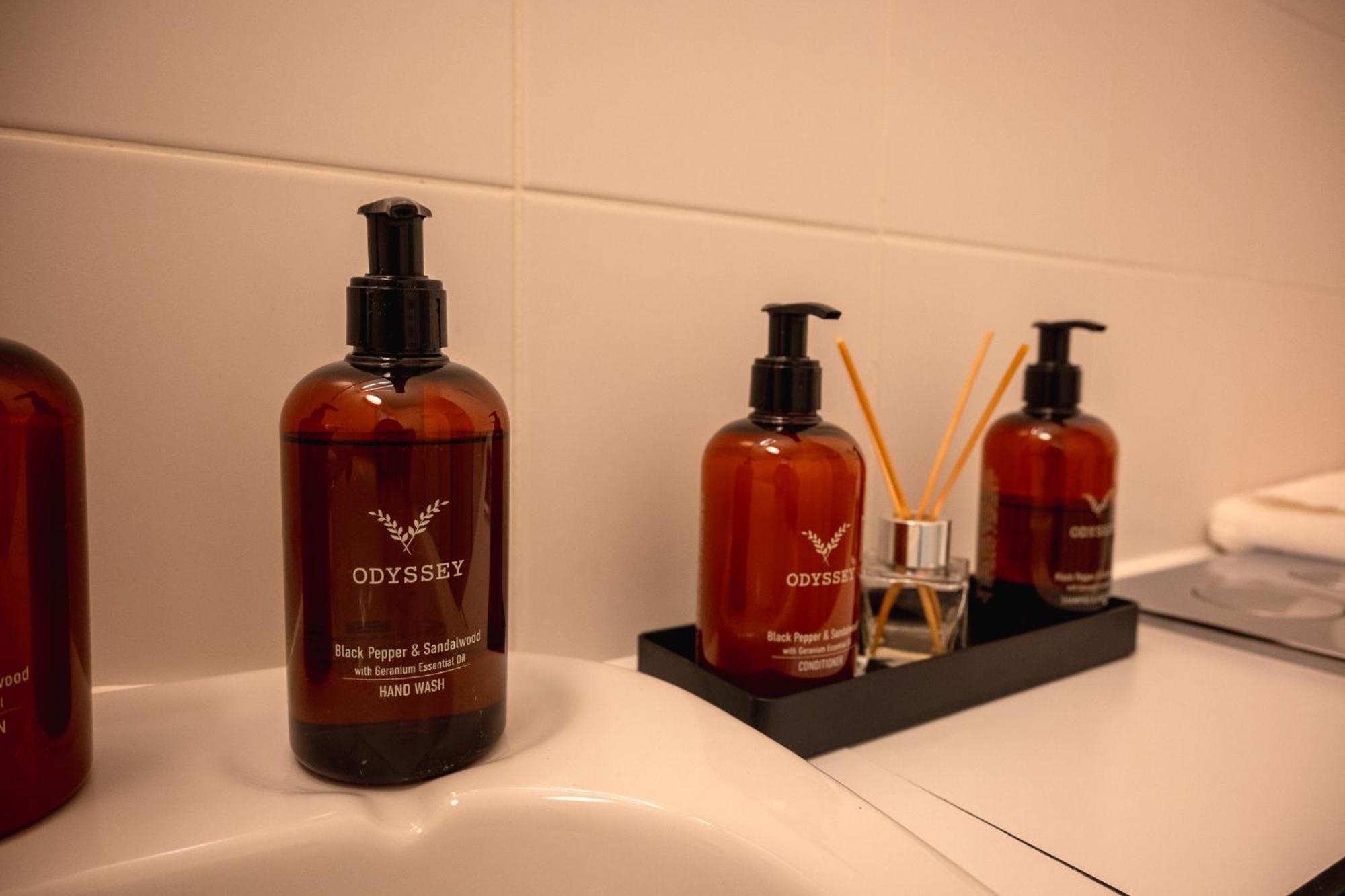 Westminster College Hotel CBG Екстериор снимка